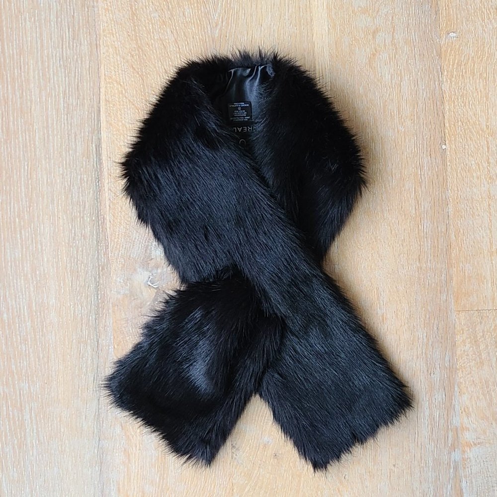 Unreal All-Ways Fur Scarf